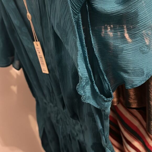 Max Studio Teal Blue Jacquard Chiffon Wrap Style Flutter Sleeve Blouse - Picture 8 of 11